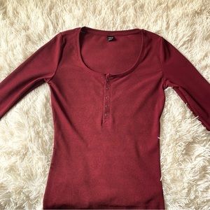 Red Shein tight long-sleeved shirt